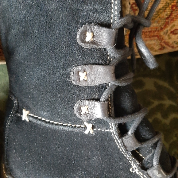 *SOLD* Timberland Suede Sherpa Lined Lace Up Ankle Boots 61355 - Picture 12 of 13